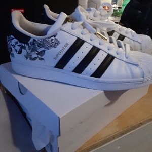 Adidas Superstars